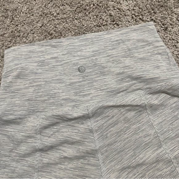 Lululemon leggings - Picture 1 of 3